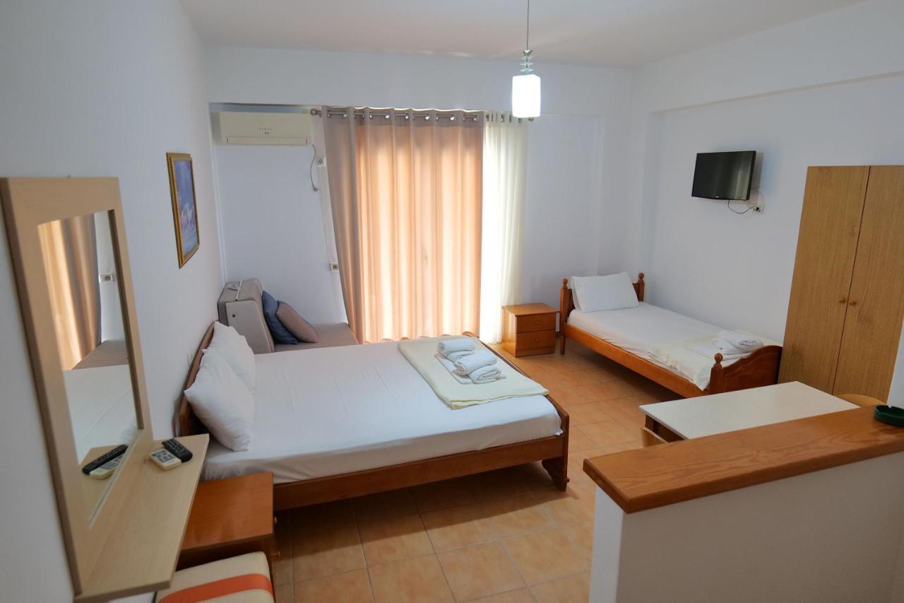 Alex & Sofi Hotel Himare Luaran gambar