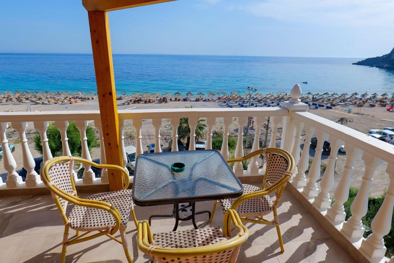 Alex & Sofi Hotel Himare Luaran gambar