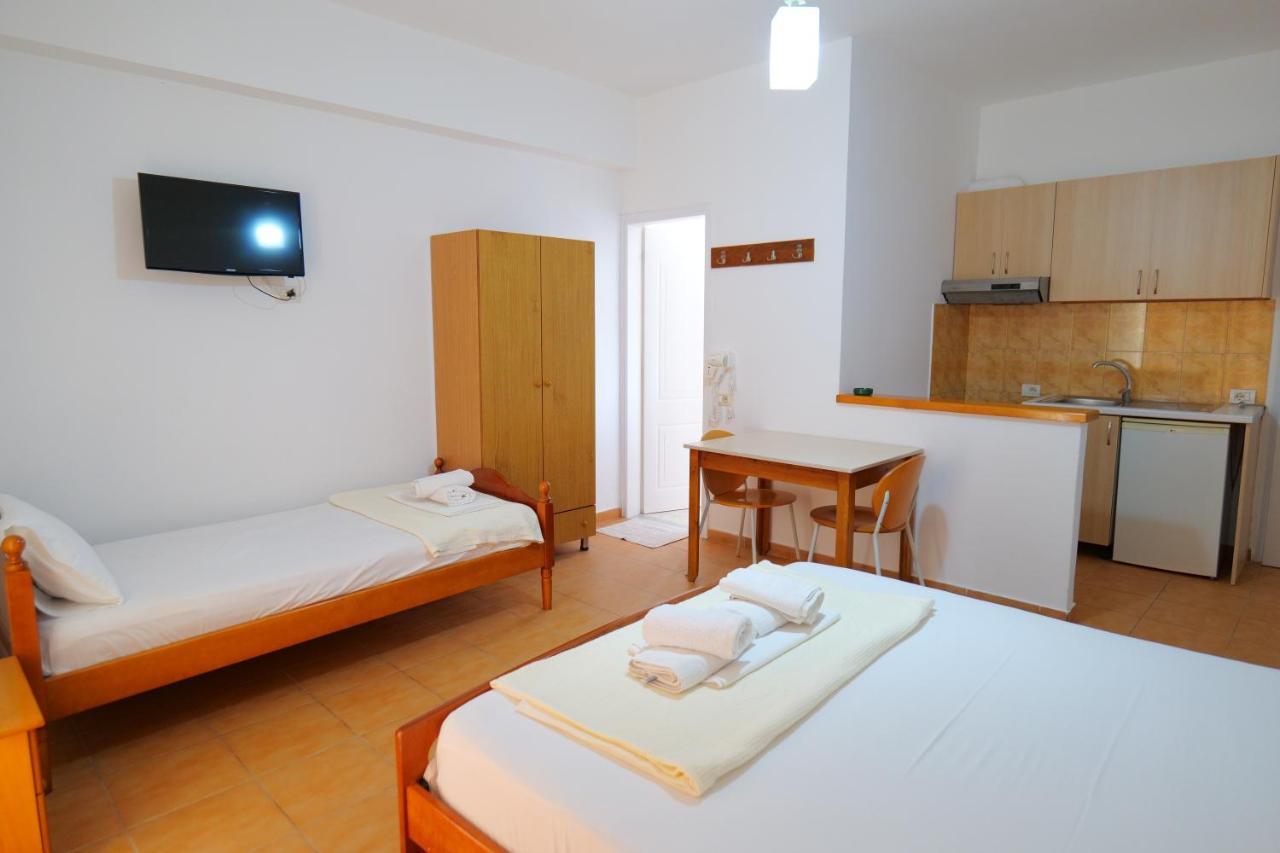 Alex & Sofi Hotel Himare Luaran gambar