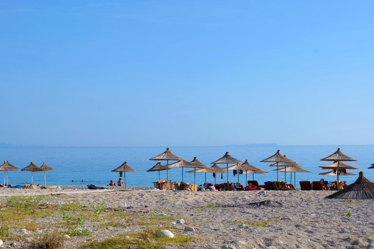 Alex & Sofi Hotel Himare Luaran gambar