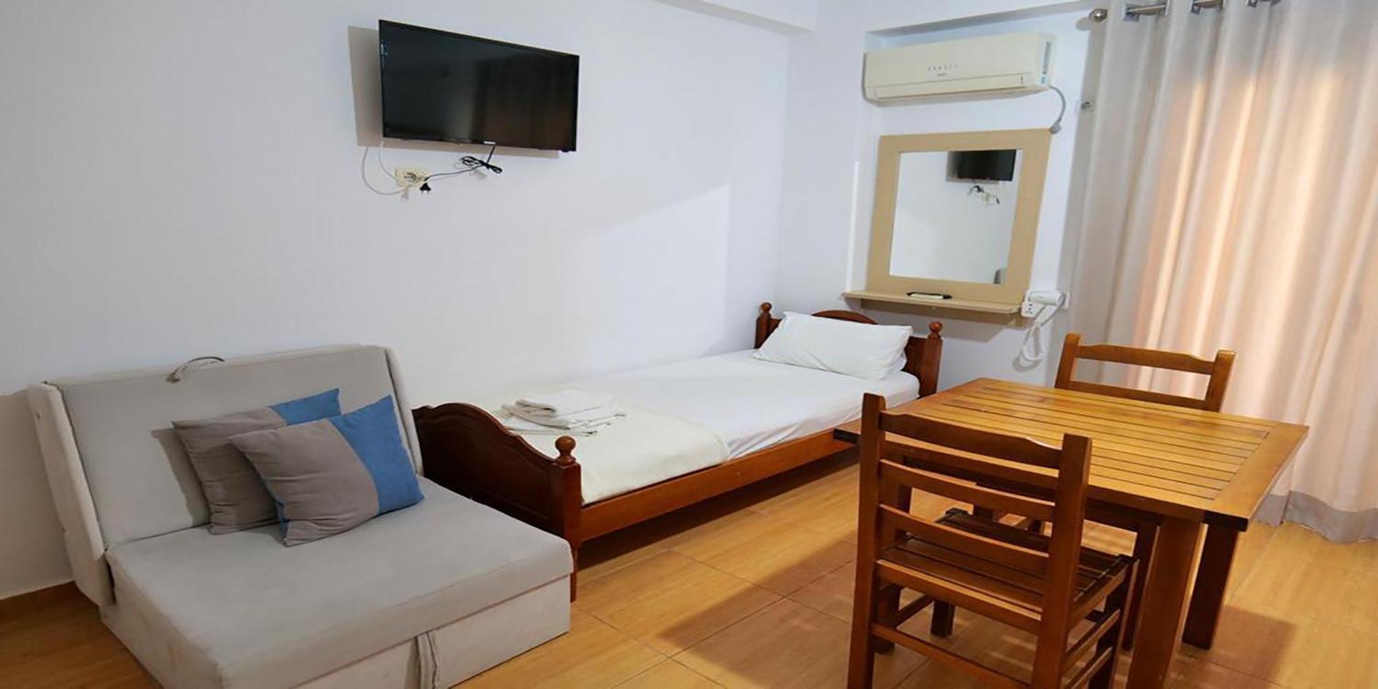 Alex & Sofi Hotel Himare Luaran gambar